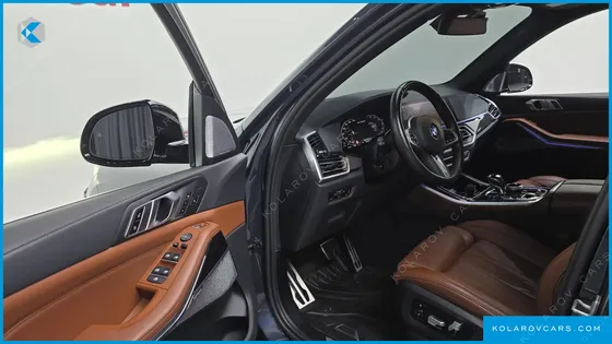 BMW X5 M50I