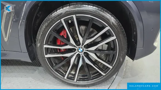 BMW X5 M50I