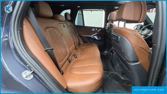 BMW X5 M50I