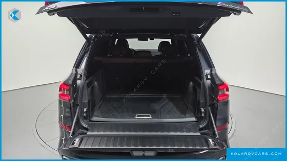 BMW X5 M50I