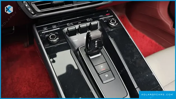 PORSCHE 911 CARRERA 4 CABRIOLET