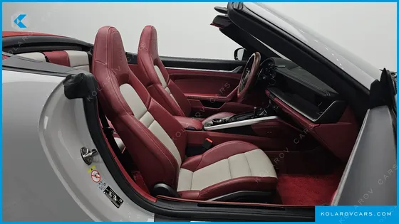 PORSCHE 911 CARRERA 4 CABRIOLET