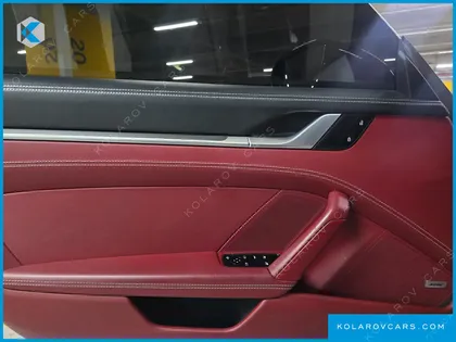 PORSCHE 911 CARRERA 4 CABRIOLET