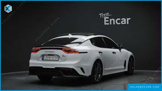KIA STINGER 3.3 TURBO AWD