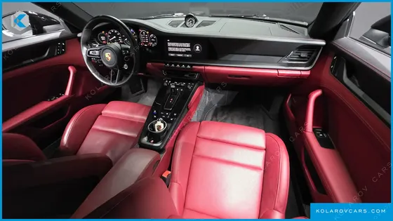 PORSCHE 911 CARRERA 4 GTS
