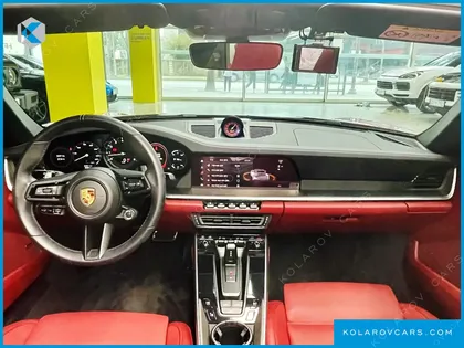 PORSCHE 911 CARRERA 4 CABRIOLET