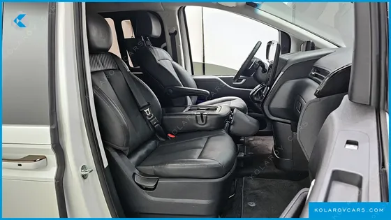 HYUNDAI STARIA 4WD CAMPER