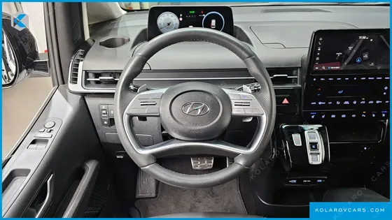HYUNDAI STARIA 4WD CAMPER