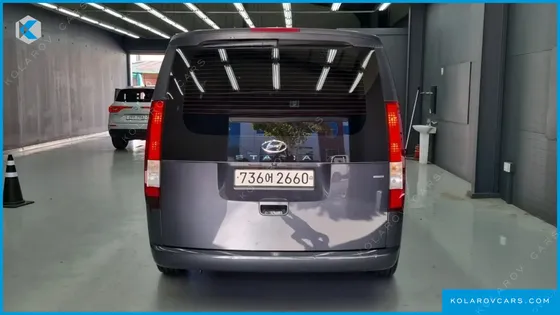 HYUNDAI STARIA 4WD TOURER 11-SEATER