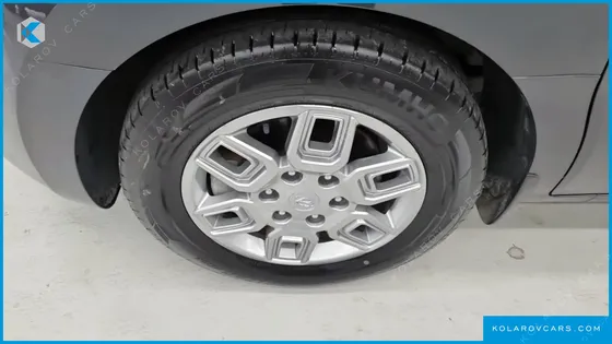 HYUNDAI STARIA 4WD TOURER 11-SEATER