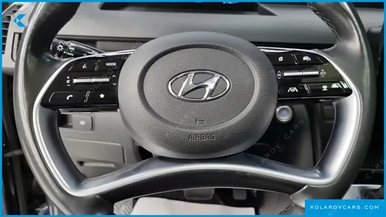 HYUNDAI STARIA 4WD TOURER 11-SEATER