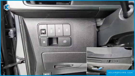 HYUNDAI STARIA 4WD TOURER 11-SEATER