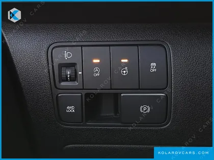 HYUNDAI STARIA 4WD TOURER 9-SEATER