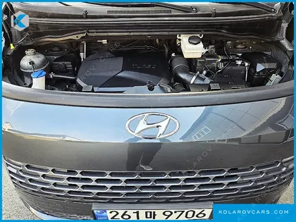 HYUNDAI STARIA 4WD TOURER 9-SEATER