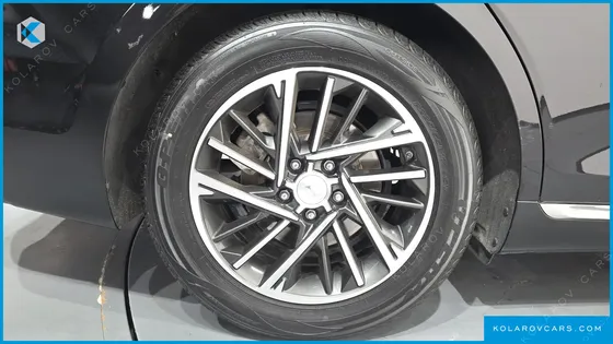 HYUNDAI GRANDEUR 3.0 LPI RENT CAR
