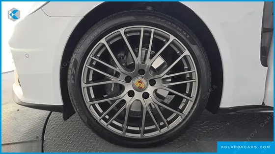 PORSCHE PANAMERA 2.9 AWD PLATINUM EDITION