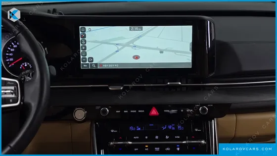 KIA CARNIVAL 7-SEATER NOBLESSE