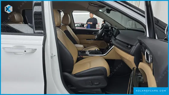 KIA CARNIVAL 7-SEATER NOBLESSE