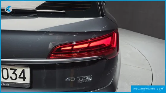 AUDI Q5 45 TFSI QUATTRO