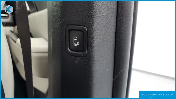 KIA CARNIVAL 7-SEATER SIGNATURE