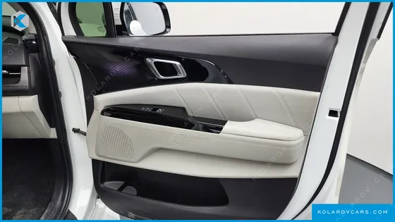 KIA CARNIVAL 7-SEATER SIGNATURE