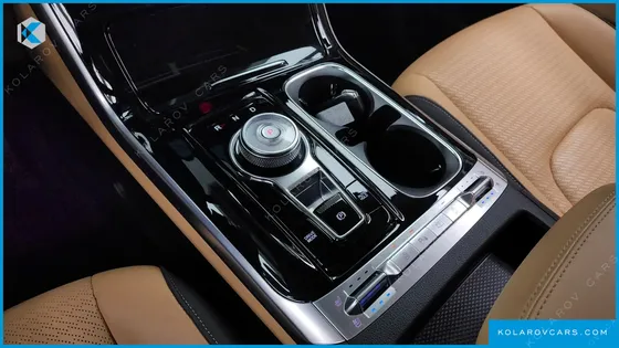 KIA CARNIVAL 9-SEATER SIGNATURE