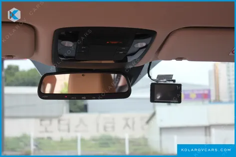 KIA CARNIVAL GASOLINE 11-SEATER PRESTIGE