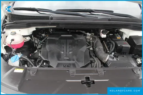 KIA CARNIVAL GASOLINE 11-SEATER PRESTIGE