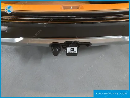KIA CARNIVAL GASOLINE 9-SEATER SIGNATURE