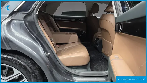 HYUNDAI GRANDEUR 2,5 GASOLINE 2WD