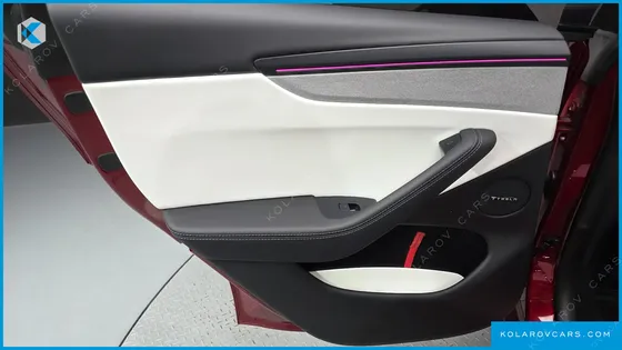 TESLA MODEL Y LONG RANGE LAUNCH EDITION AWD