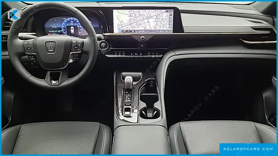 TOYOTA CROWN 2.5 4WD HYBRID