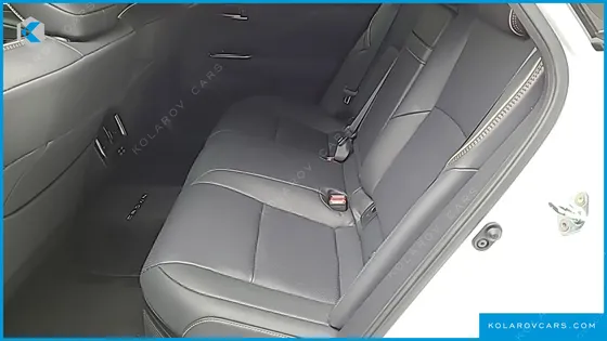 TOYOTA CROWN 2.5 4WD HYBRID