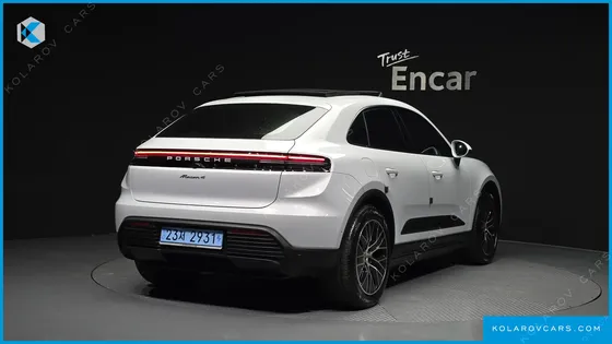 PORSCHE MACAN BASE 4