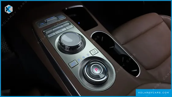 GENESIS GV70 2.5T GASOLINE 2WD