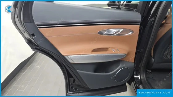 GENESIS GV70 2.5T GASOLINE 2WD