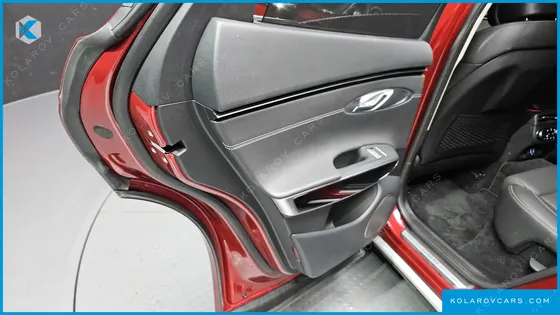 GENESIS GV70 2.5T GASOLINE 2WD