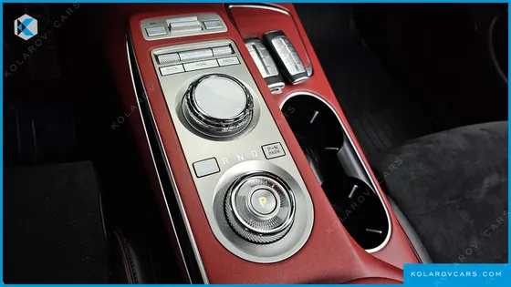 GENESIS GV70 2.5T GASOLINE 2WD