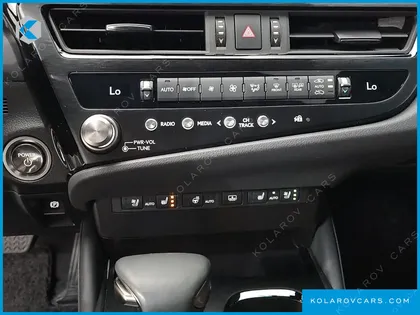 LEXUS ES EXECUTIVE