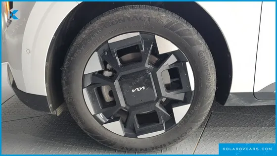 KIA CARNIVAL HEV 9SEATER SIGNATURE