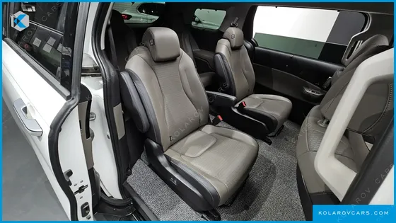 KIA CARNIVAL HEV 9SEATER SIGNATURE