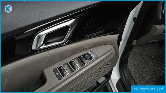 KIA CARNIVAL HEV 9SEATER SIGNATURE