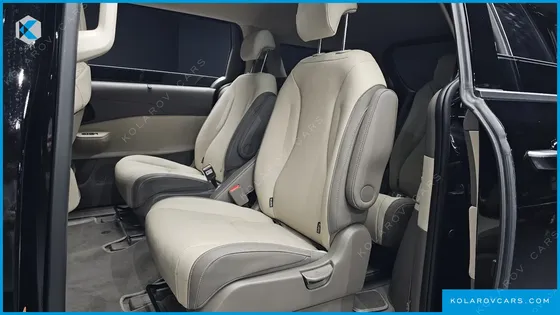 KIA CARNIVAL 9-SEATER NOBLESSE