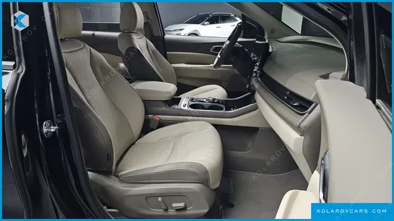 KIA CARNIVAL 9-SEATER NOBLESSE