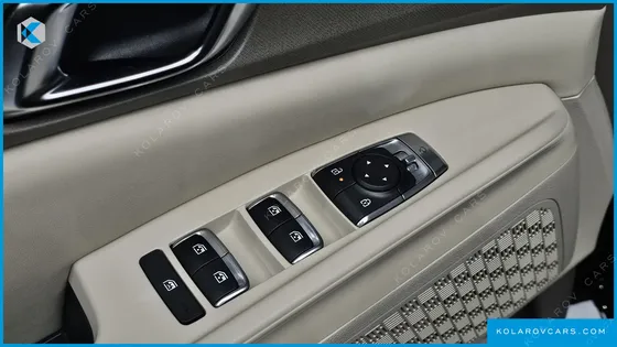 KIA CARNIVAL 9-SEATER NOBLESSE