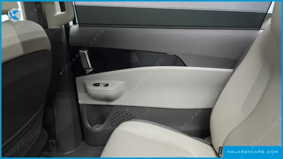 KIA CARNIVAL 9-SEATER SIGNATURE