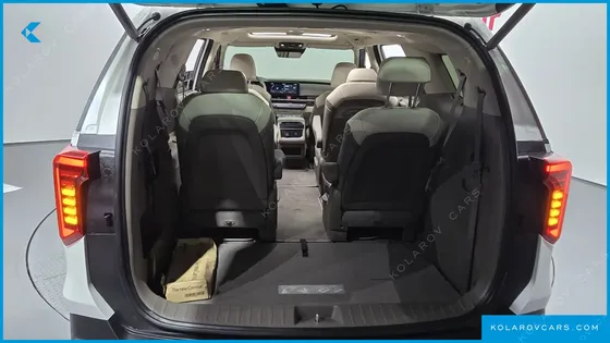KIA CARNIVAL 9-SEATER SIGNATURE