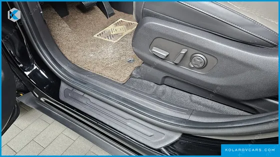 KIA CARNIVAL HEV 7SEATER SIGNATURE