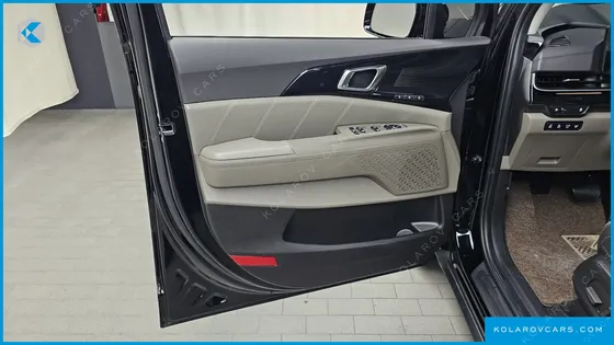 KIA CARNIVAL HEV 7SEATER SIGNATURE