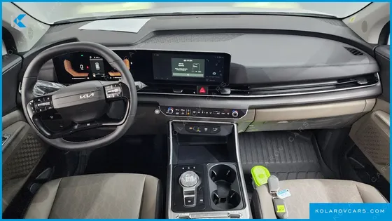 KIA CARNIVAL GASOLINE 9-SEATER PRESTIGE
